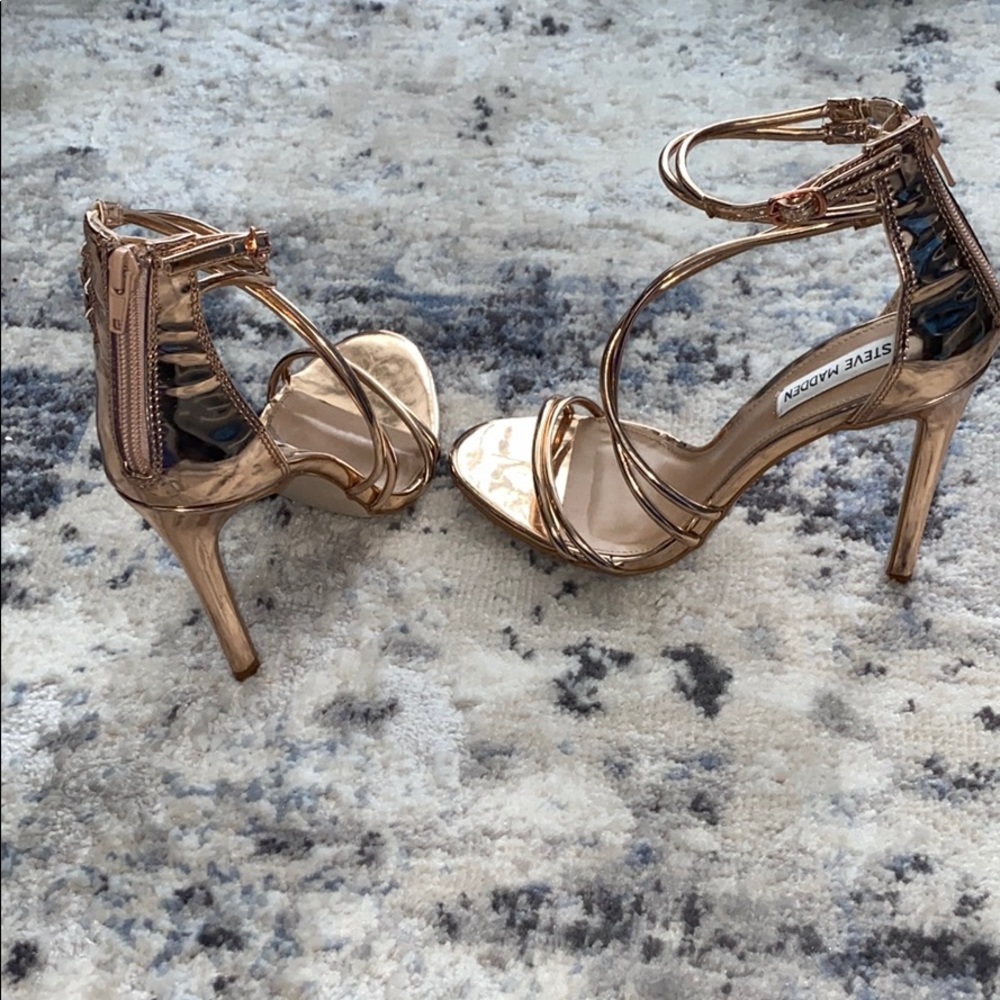 Sandals - Picture 3 of 3